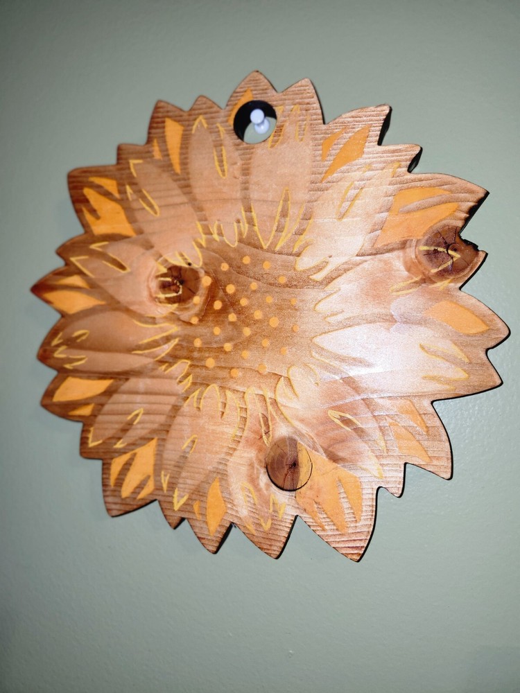Woodcrafted Sunflower cutting / decorative board