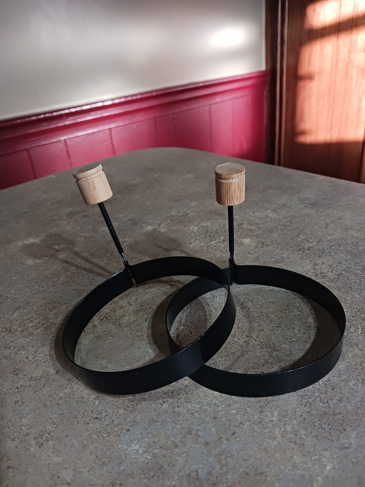 2 Egg Rings
