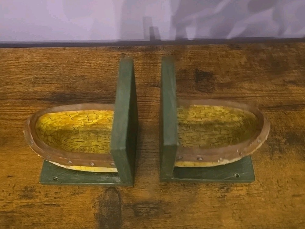 Canoe Book Ends