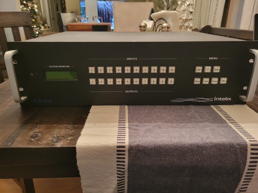 Intelix FLX-1616 Flexible Card-Based Matrix Switcher