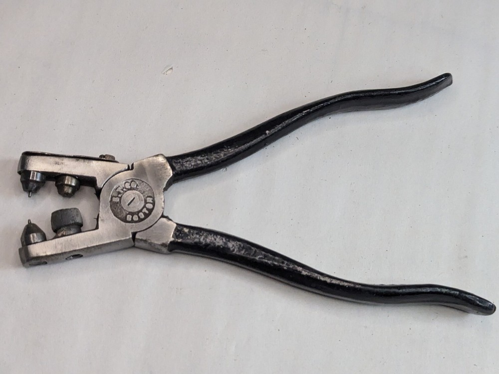 Double Punch Tool EYELET TOOL CO. ETCO