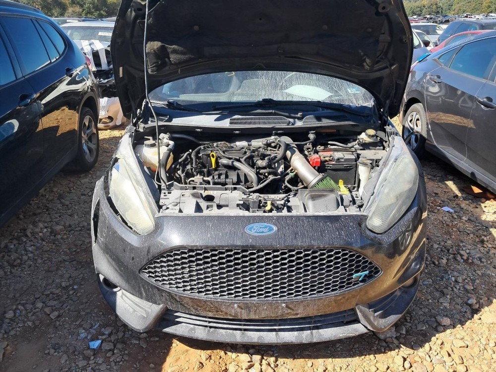 FIESTA 2015 Glove Box 4831314