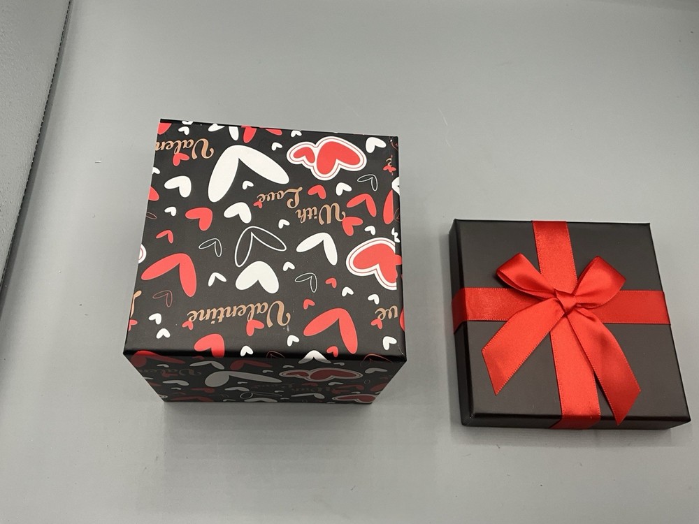 4 Pcs Valentines Nesting Gift Boxes with Lids Holiday Gift Boxes Assorted Siz...