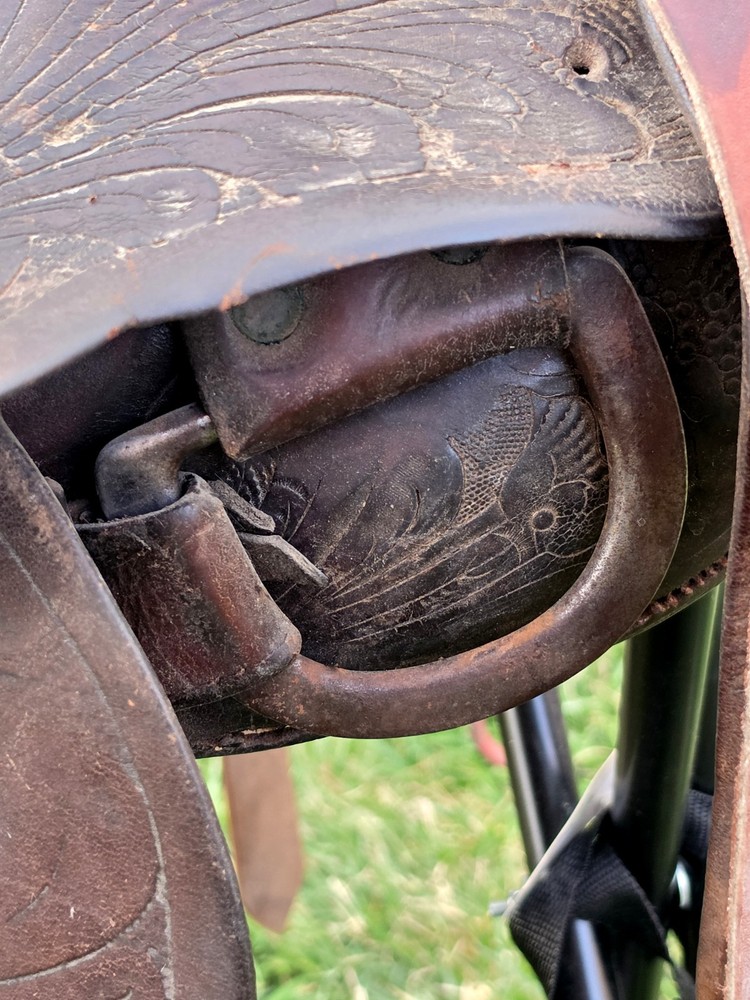 Vintage 14" Seat Ranch Saddle