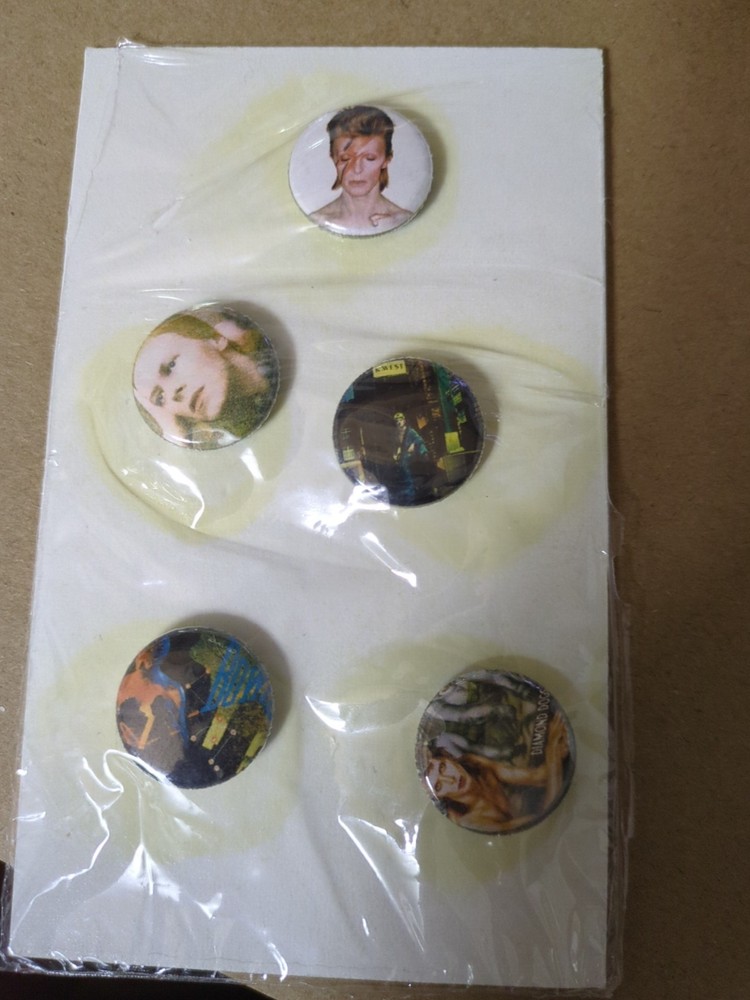 David Bowie Button Pins And Patches New