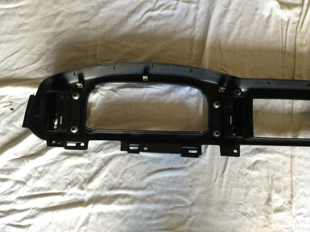 Chevy SSR Dash Cluster - For 2003-2006 SSR - OEM