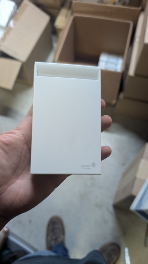 Johnson Controls JCI CO2 Transmitter CD-W00-00-2 Passive Temperature Output