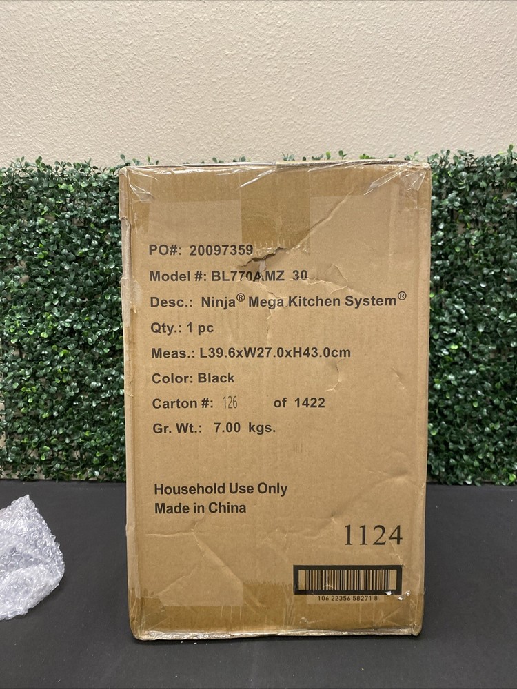 Mega Kitchen System with 72 oz. Pitcher, 8-Cup Food Processor, 16 oz.