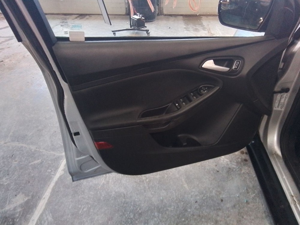 2015-2018 Ford Focus Front 4.2" Display Screen
