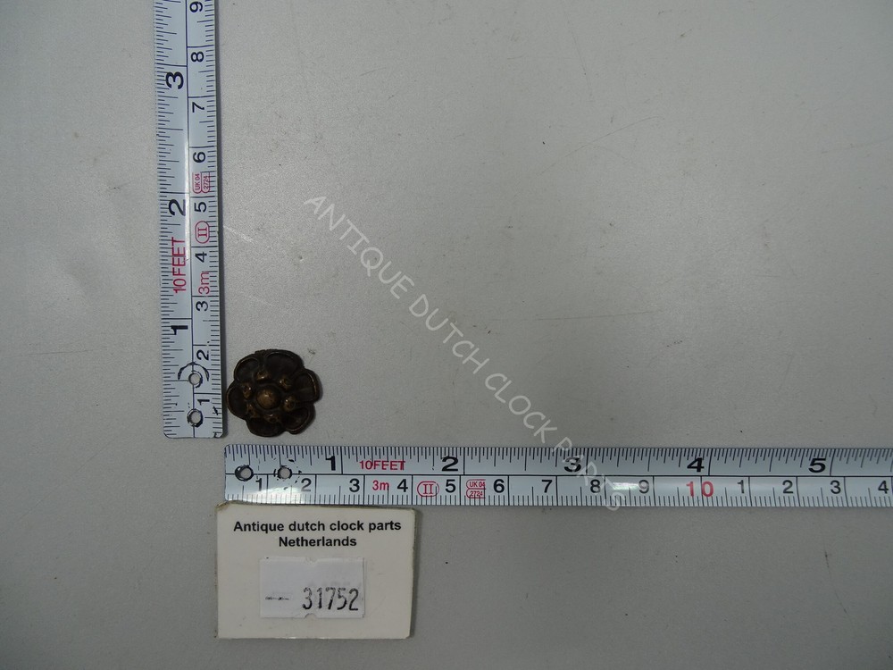WOOD FLOWER ORNAMENT FOR GERMAN REGULATOR CLOCK