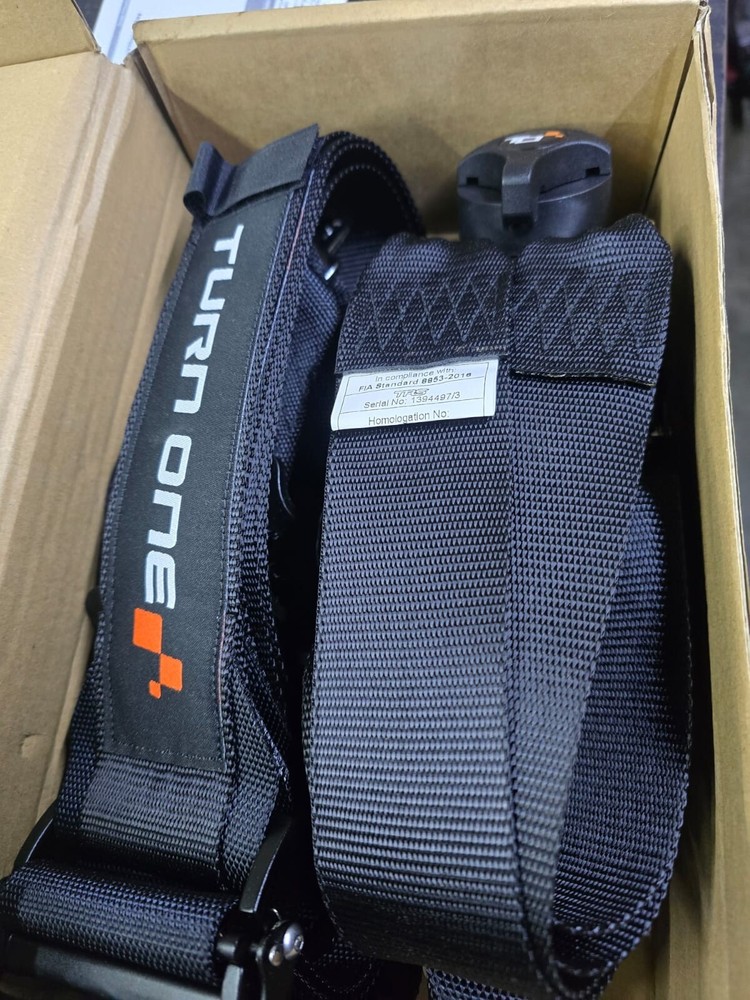 FIA 6-Point Racing Harness