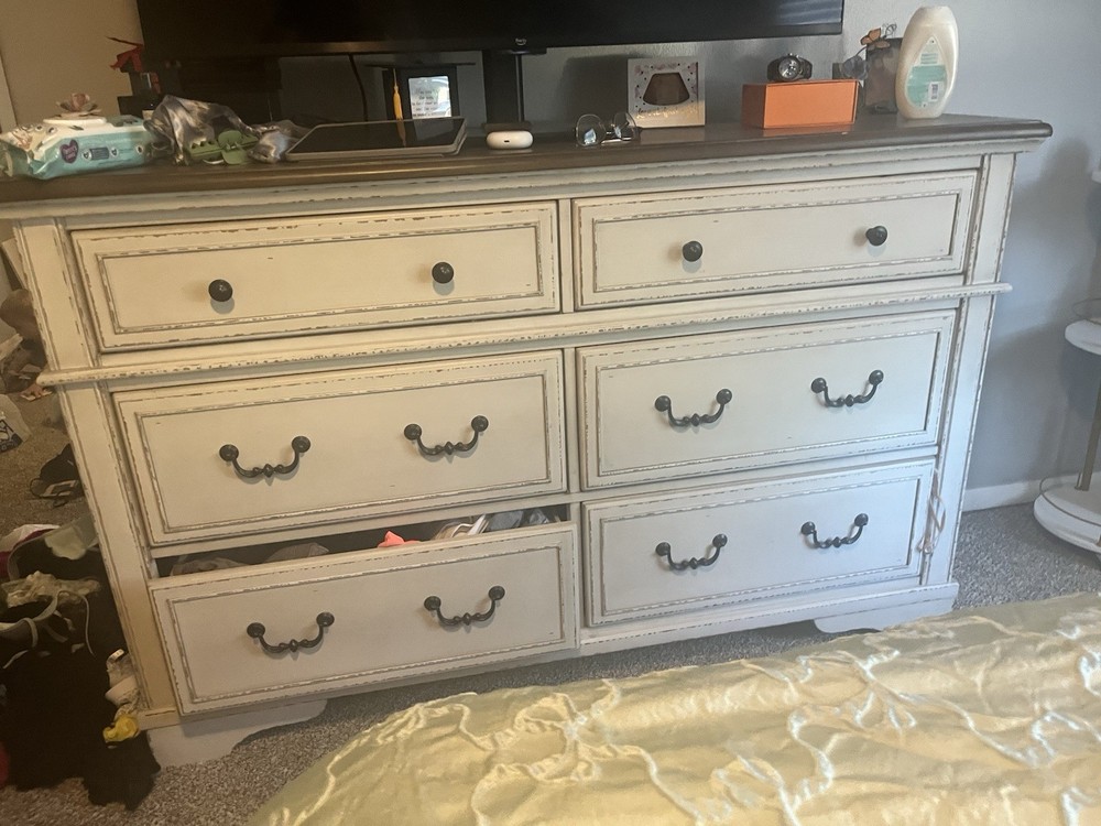 Queen Size Bedroom Suit Set 3 Piece