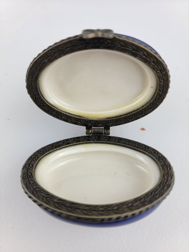 2.5" Small Ceramic Hinge Seahorse Trinket Box