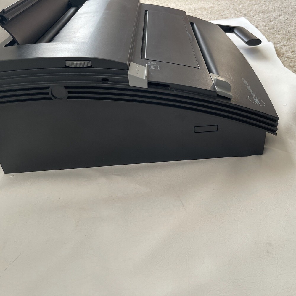 GBC Wirebind W400 Book Binding Machine. pre owned