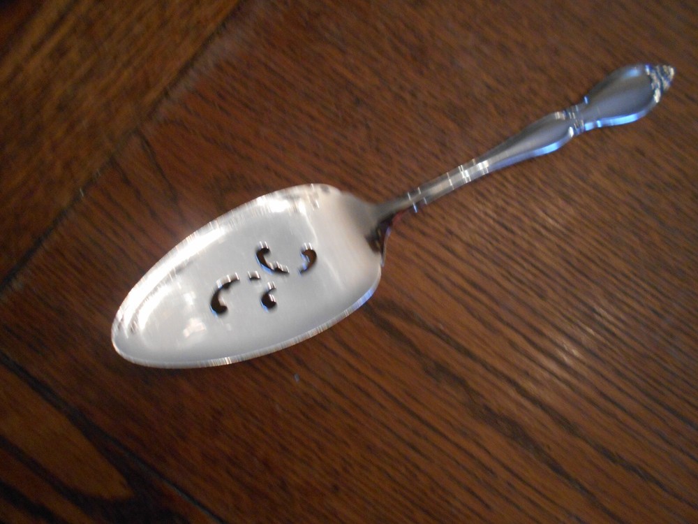 Oneida Community Stainless CHATELAINE Pastry or Pie Server  5424