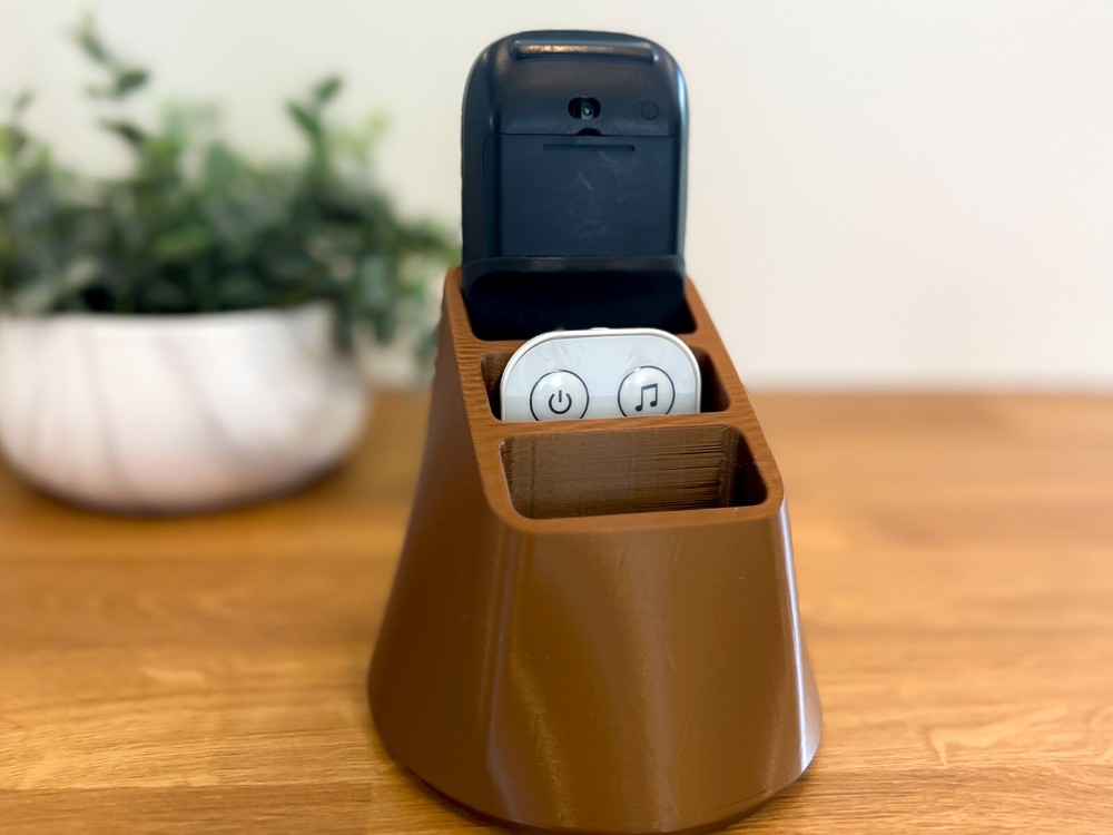 Remote Holder – Compact 3D Printed Organizer for Remotes