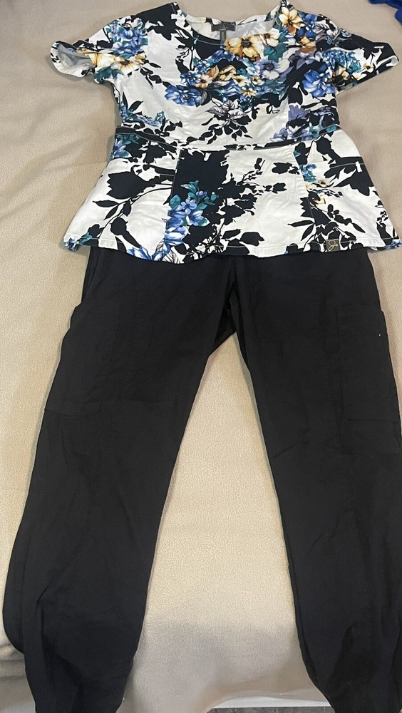 Januu Scrub Set Small
