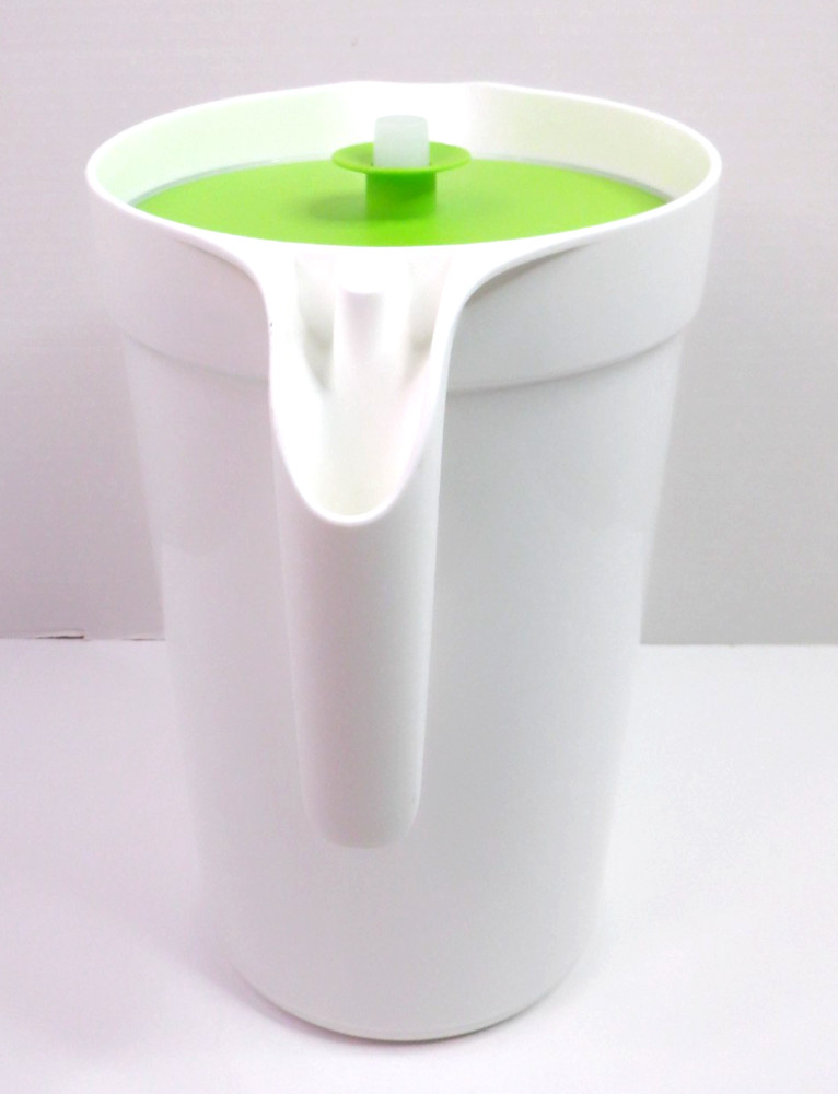 Tupperware Tulip 1 Gallon Pitcher