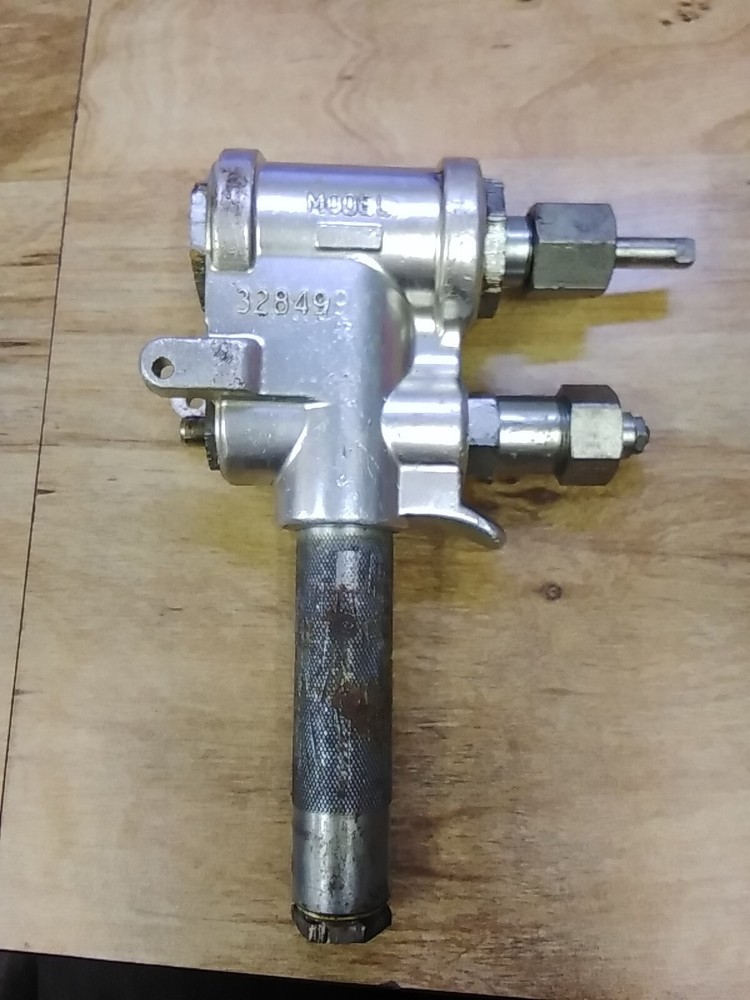 Alemite Grease Gun