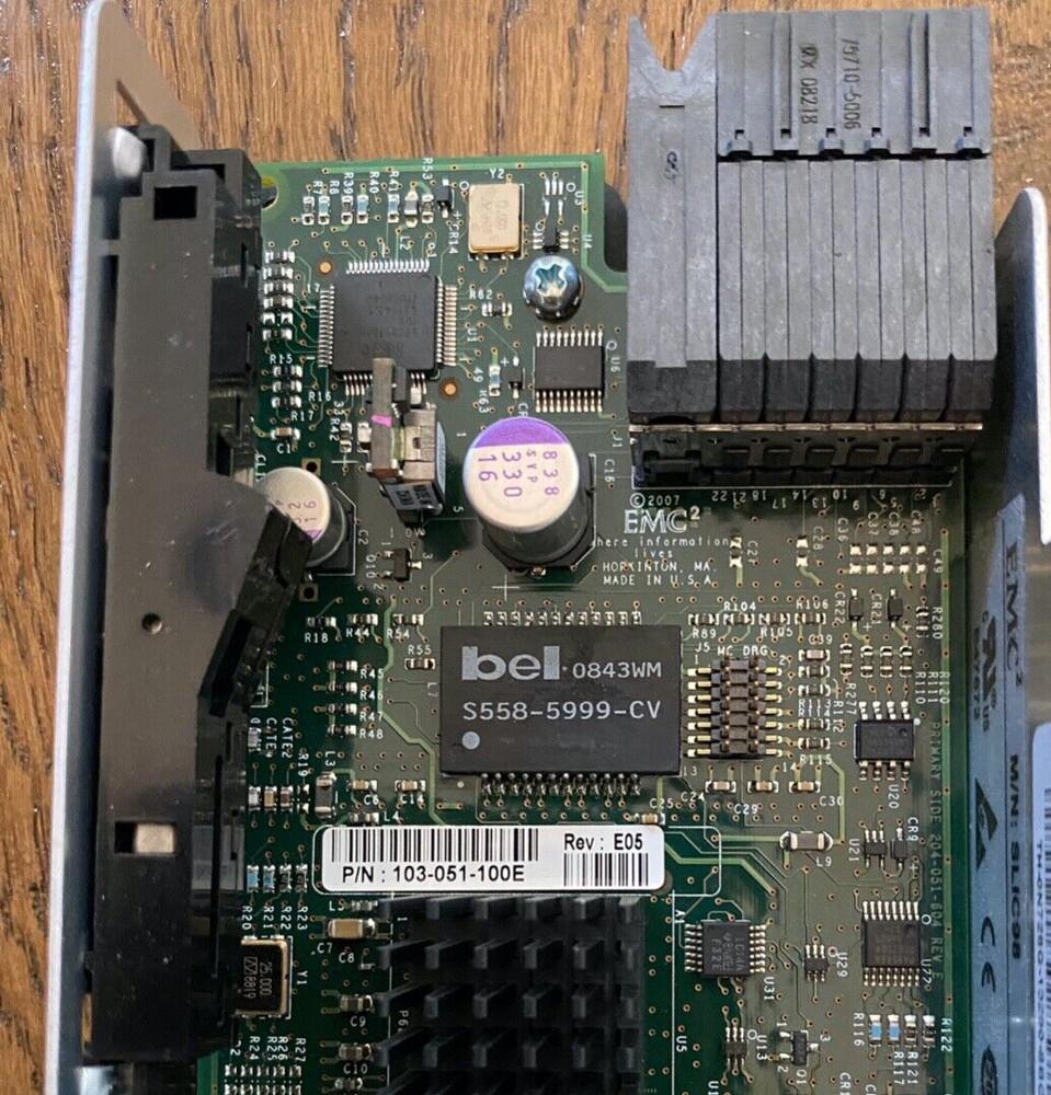EMC 103-051-100E, SAN Management Module w/latch handle