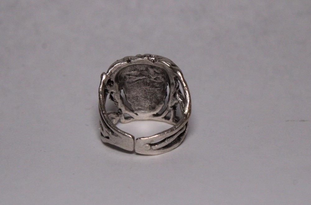 Classical Face Adjustable Silver Ring