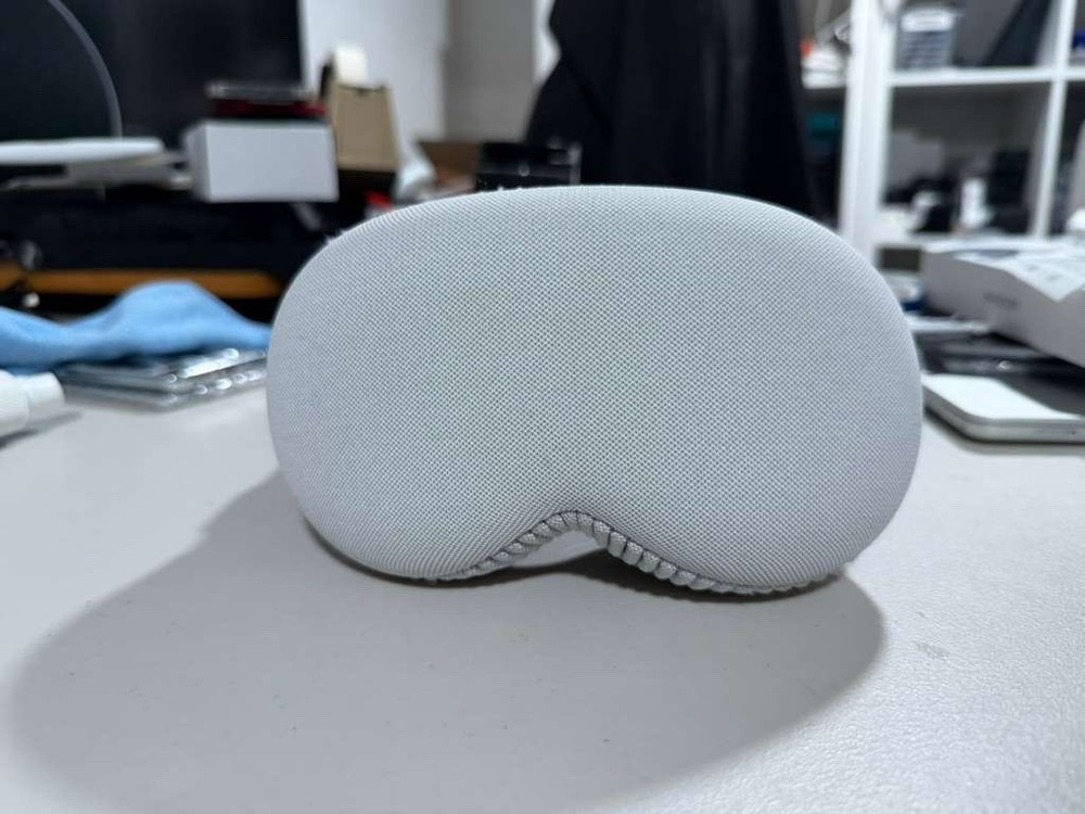 Apple Vision Pro Powers On Activation Restricted For Parts Only– Tested