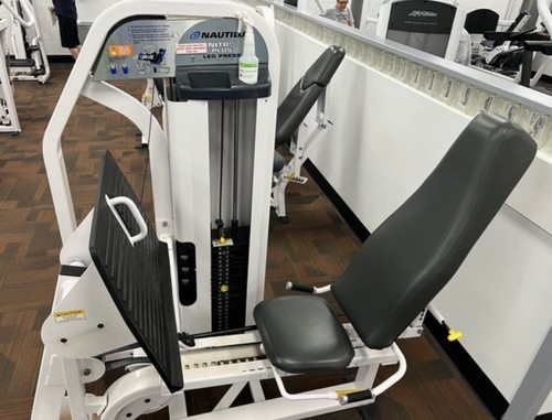 Nautilus Nitro Seated Leg Press w 500 / Lb Stack