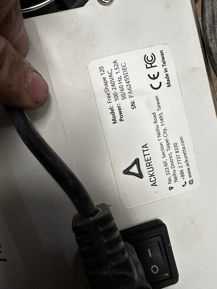 Ackuretta FreeShape 120 is a desktop LCD 3D printer