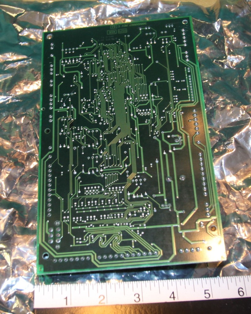 AP Automatic Products 122 & 123 snack vending machine main board - Tested good