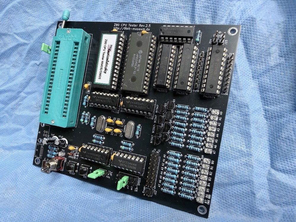 Z80 CPU NMOS / CMOS Tester -  Assembled Version