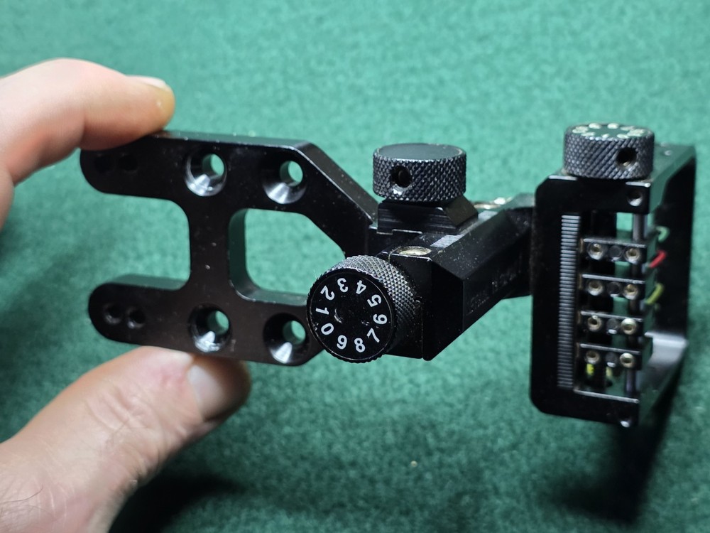 SURE LOC Lethal Weapon 1 bowhunting sight Micro adjust archery 3D
