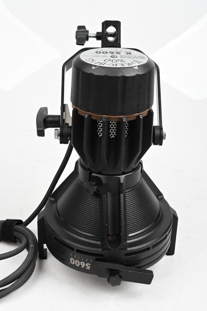 K 5600 Lighting Joker-Bug 800 with Power Supply #991