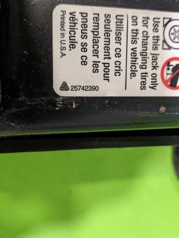 08-20 EXPRESS VAN 2500 JACK OEM 4490-17