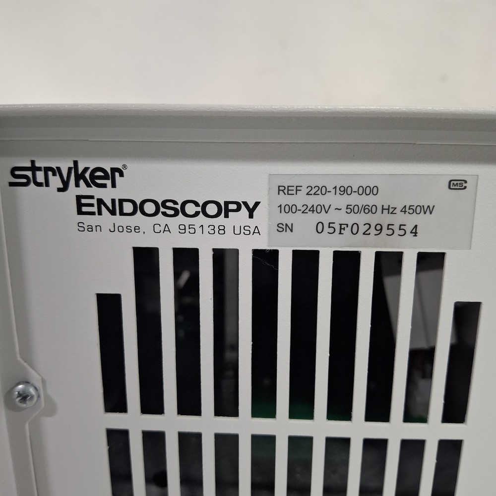 Stryker X7000 Light Source