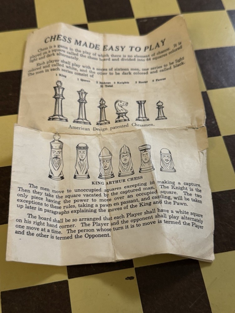 DRUEKE CHESS SET /W BOARD MODEL 133