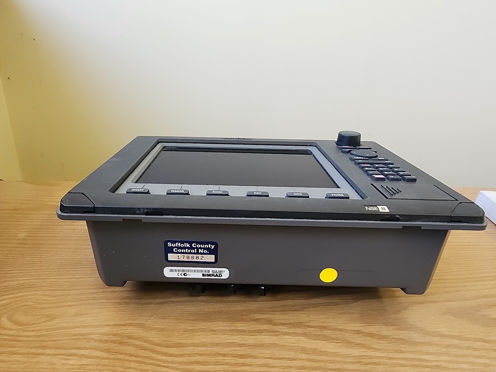 Simrad NSE8 8" FishFinder Radar GPS Chartplotter Multifunction Display
