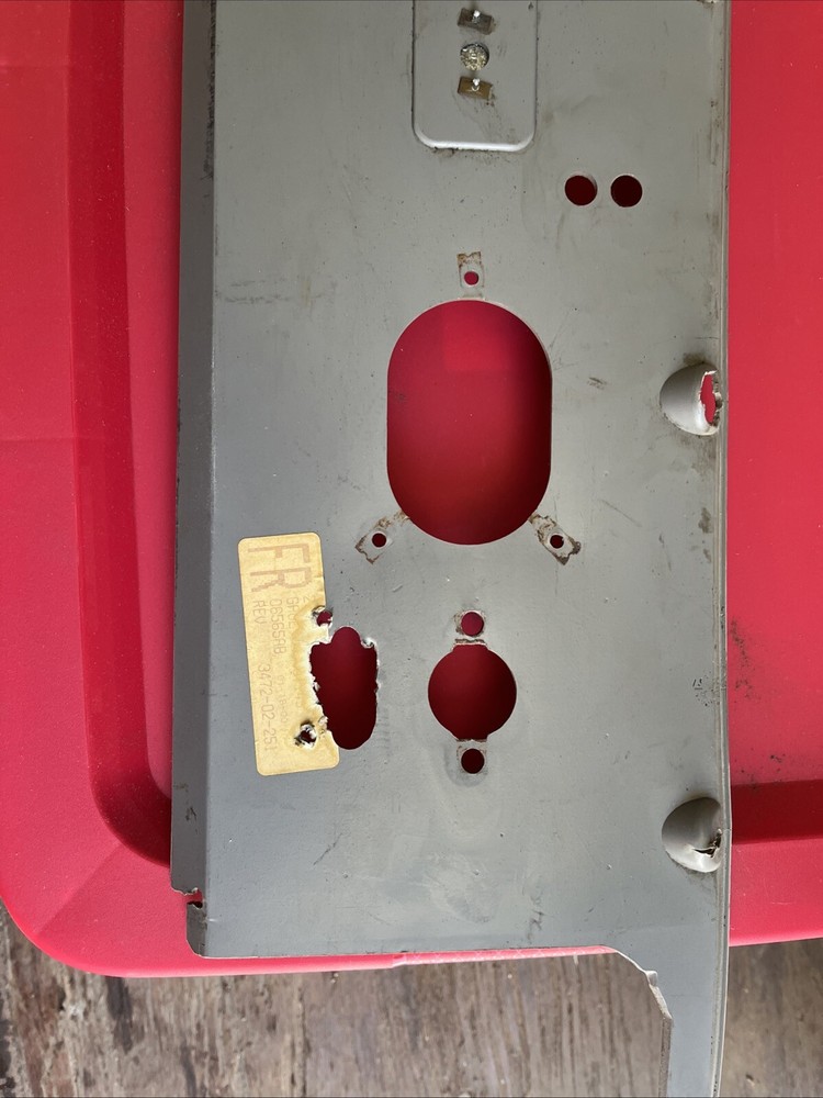 Peterbilt Unibilt Sleeper Control Panel Used Grey W/ Logo Z35
