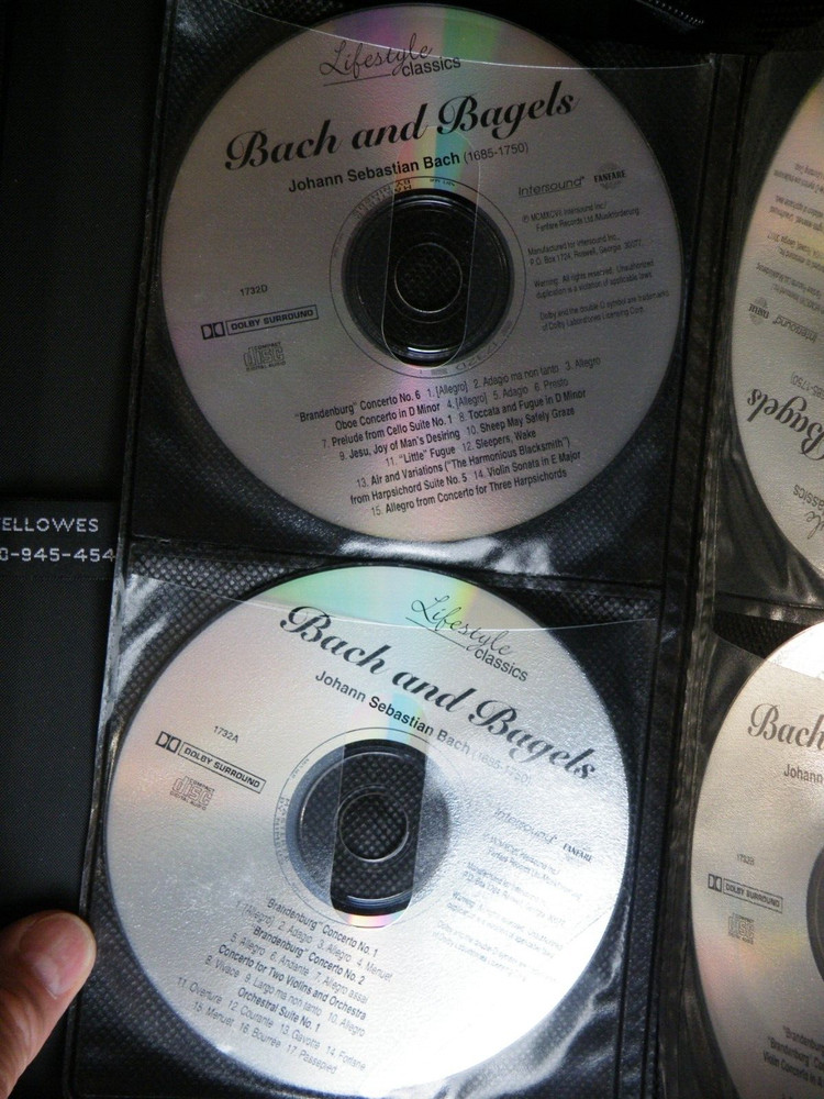 Fellowes CD/DVD Case Black Incl. 20 CD's Beethoven, Springsteen, Willie++ FREESH