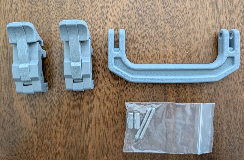 Pelican 1170 Replacement Handle & Latches, Silver (Gray)