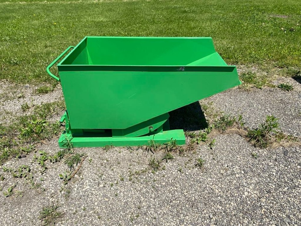 Diggit 1/4 Cubic Yard Tipping Hopper