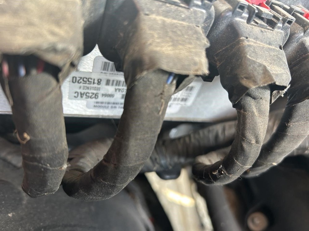 RAM1500 2012 Jack 104924803