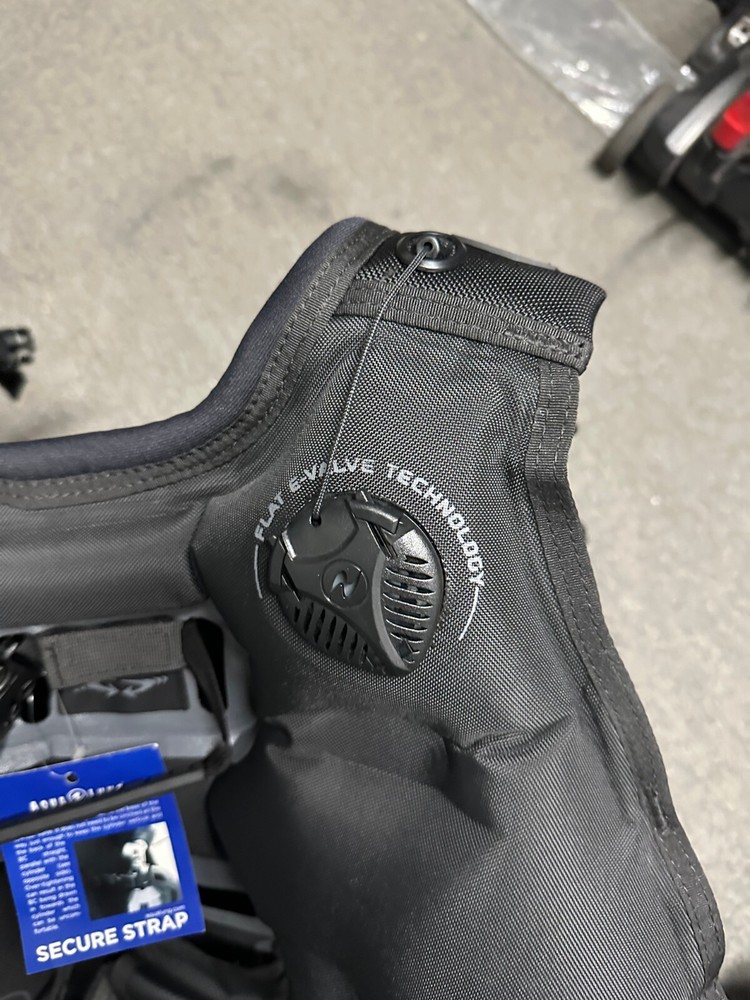 OPEN BOX/DISCONTINUED - Dimension i3 BCD, Black, Small