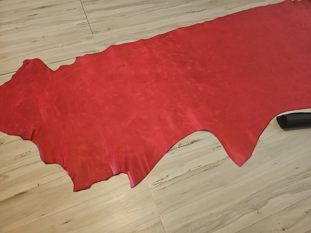 3-4oz MATTE DEVIL'S RED SEMI SMOOTH PULL- UP LEATHER HIDE PANEL,SHEET,12x12 19+s