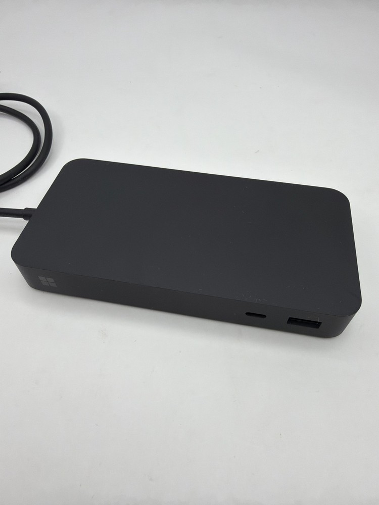 Microsoft Surface Thunderbolt 4 Dock 2049 No AC Power Supply