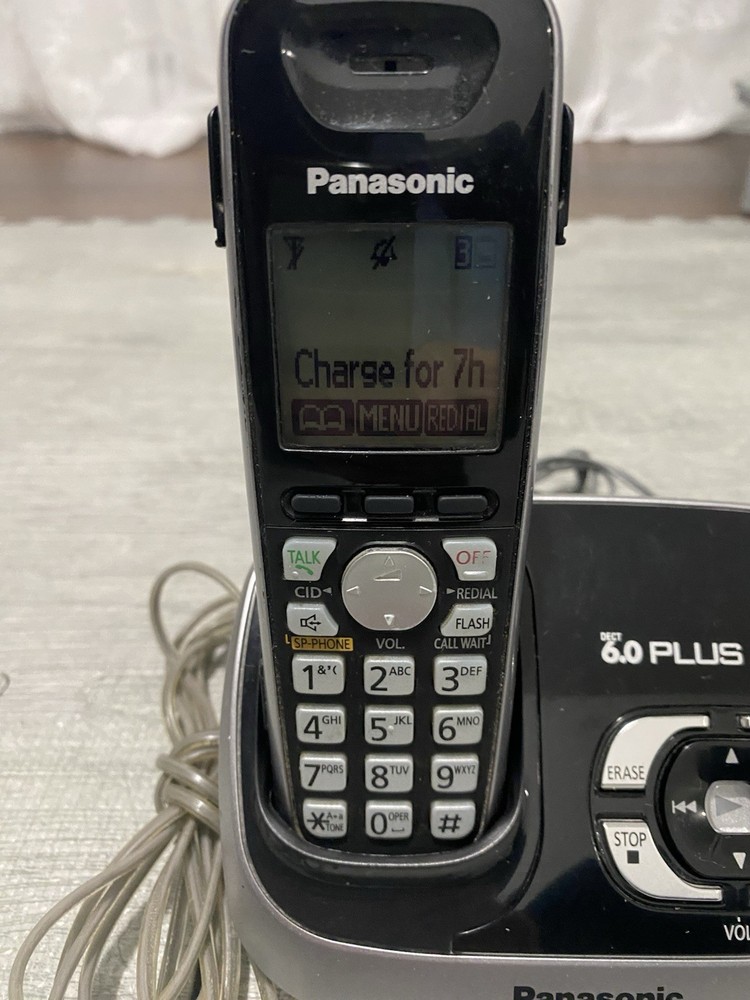 Panasonic KX-TG6531 DECT 6.0 PLUS Cordless Phone & System Base