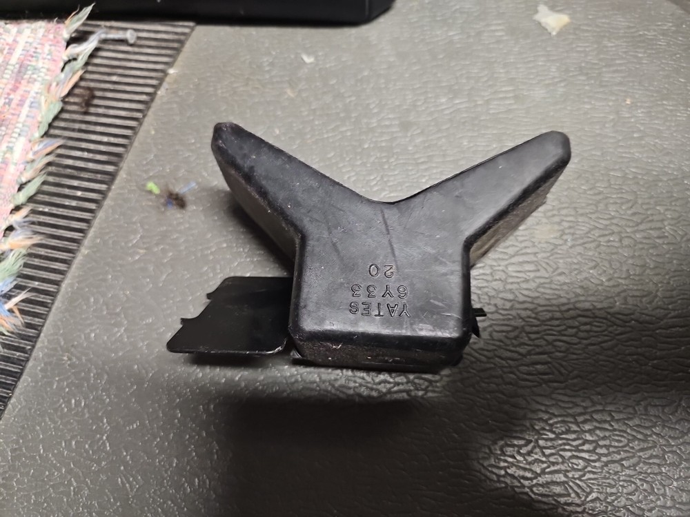 Seachoice Rubber Bow Mount Y-Stop 3"