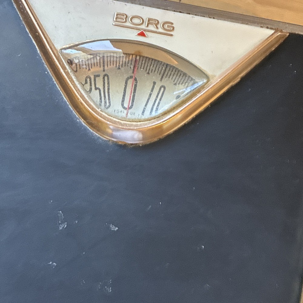 VINTAGE BORG BATHROOM SCALE BLACK ACCURATE READING