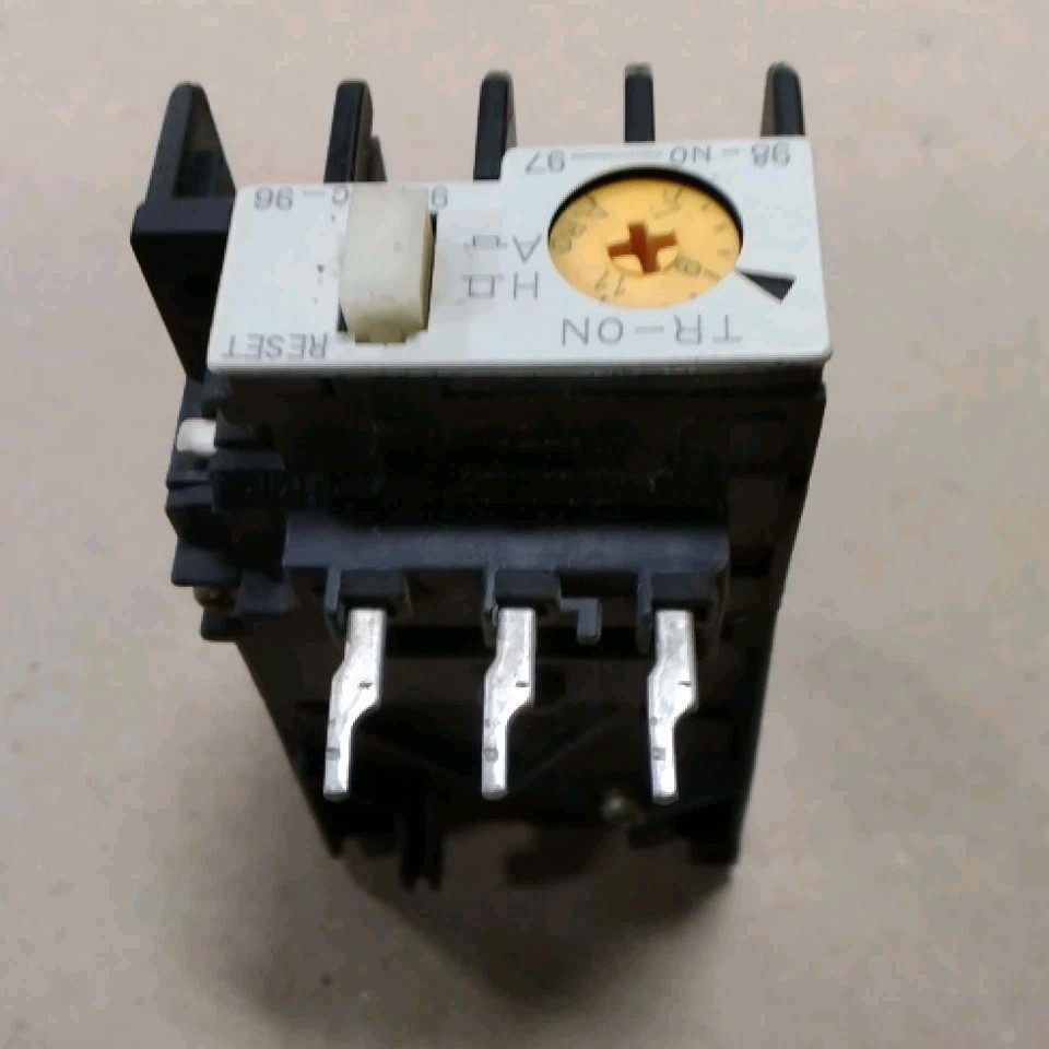 Fuji Electric Type TR-ON Overload Relay C32