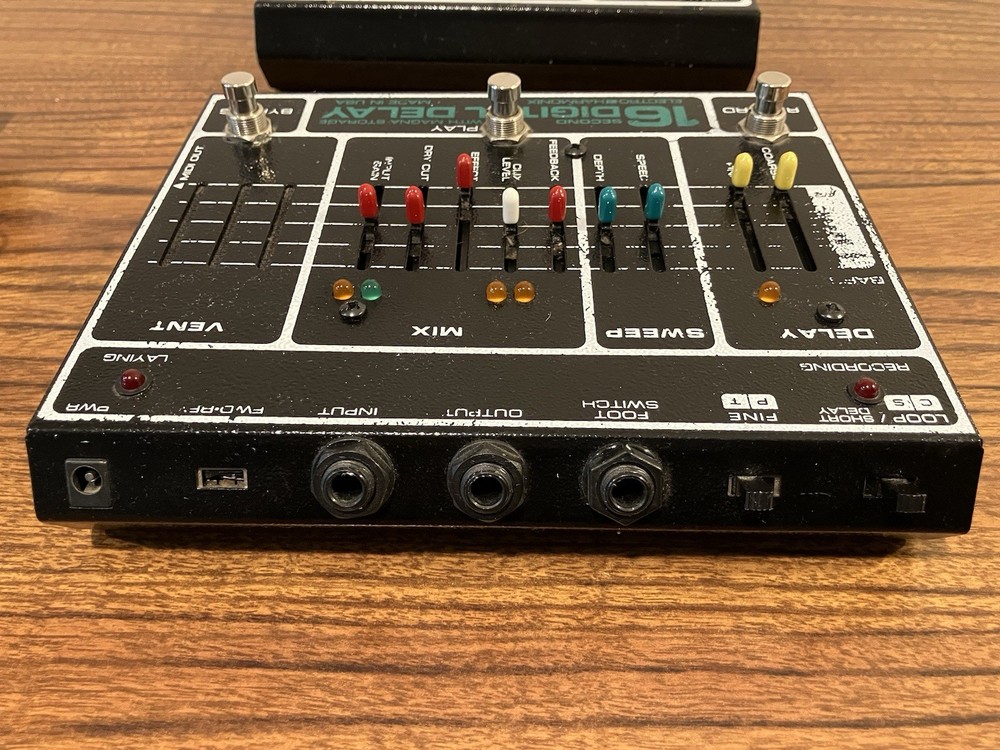 2010s Electro Harmonix 16 Second Digital Delay Effect Pedal W/Controller Adapter