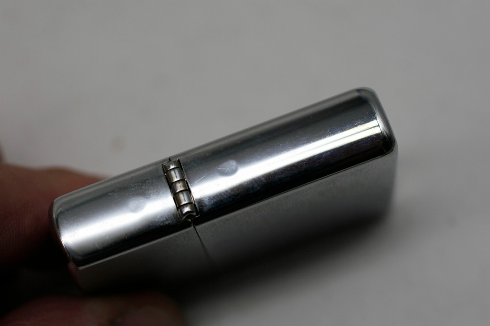 Zippo Lighter 1996 VON SENDEN L1